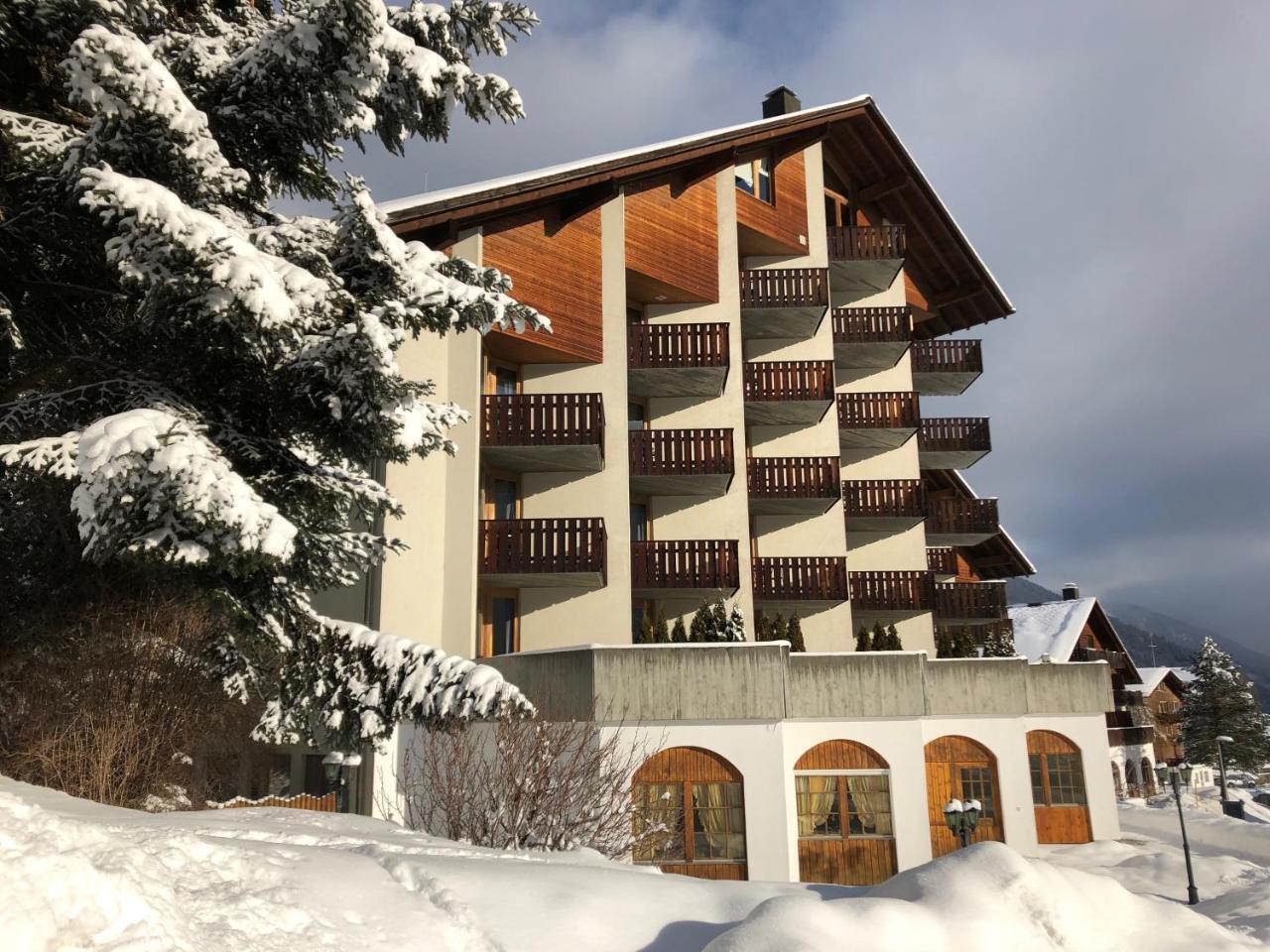 דיסנטיס Catrina Hotel מראה חיצוני תמונה